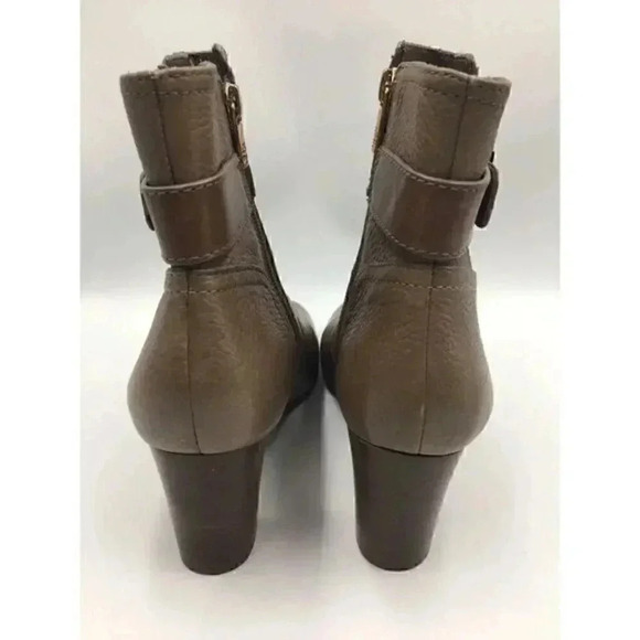 Tory Burch Bootie‎ 9.5 M brown women's shoes Mid-Heel  - Picture 2 of 8